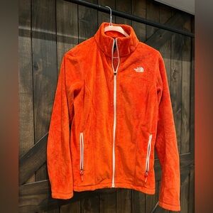 North face fleece. Used very good condition. Size M (fits like a 6 women’s)